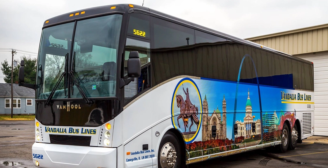 Deluxe Mid-Size Motorcoach