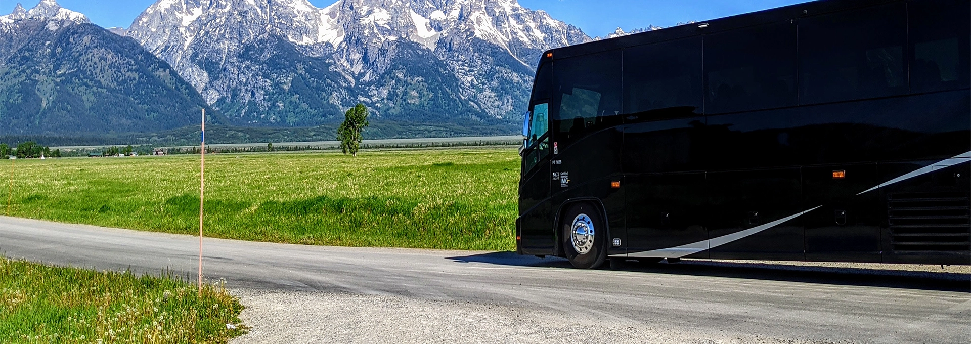 Deluxe Motorcoach