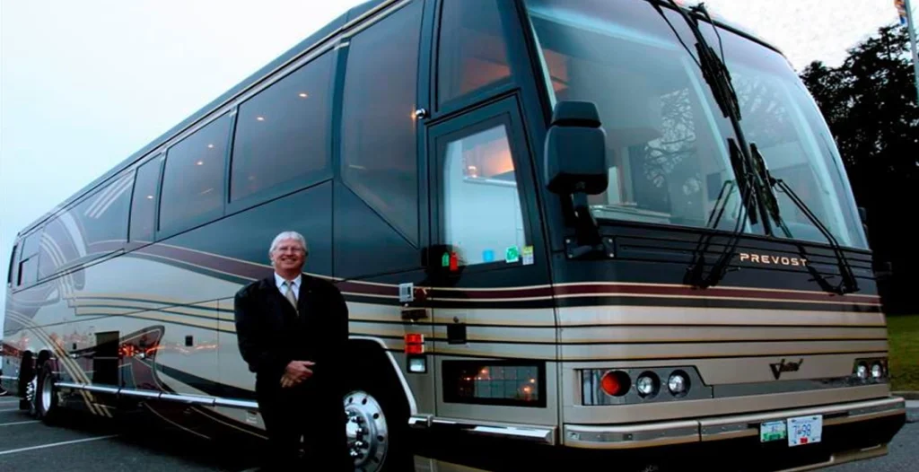 Executive/Entertainer Coach image