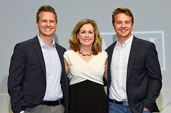 IMG’s Arrow Stage Lines Receives UMA “2019 Motorcoach Marketing Award” & “2019 Motorcoach Environmental Leadership Award” featured image